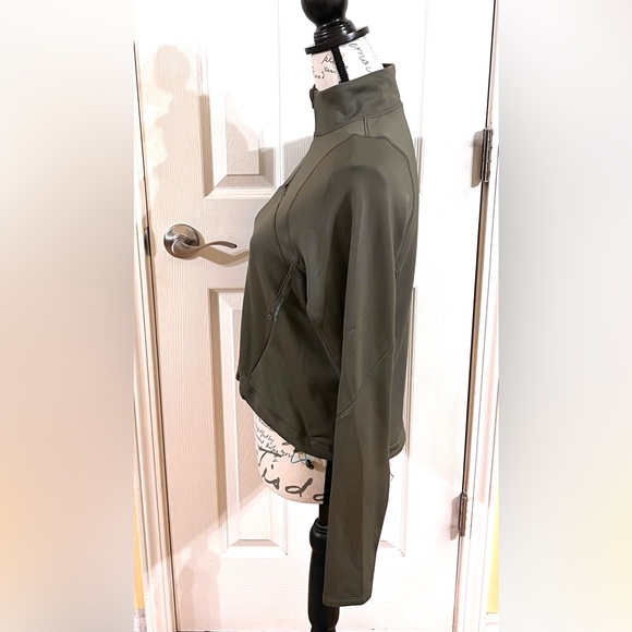 Lululemon Tech Fleece Hiking 1/4 Zip Pullover - Picture 10 of 16